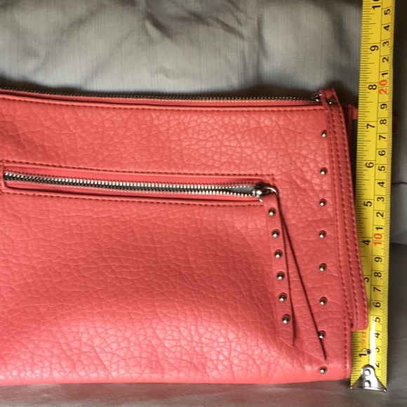Mossimo clutch - Picture 6 of 6